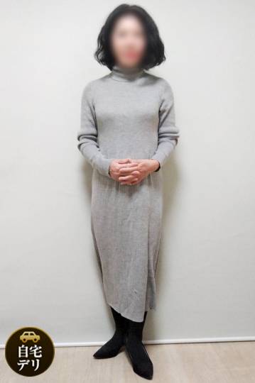 日本橋 人妻デリヘル【熟女総本店 日本橋ミナミエリア店】きいな