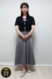 日本橋 人妻デリヘル【熟女総本店 日本橋ミナミエリア店】えなこ