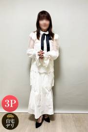日本橋 人妻デリヘル【熟女総本店 日本橋ミナミエリア店】すずか